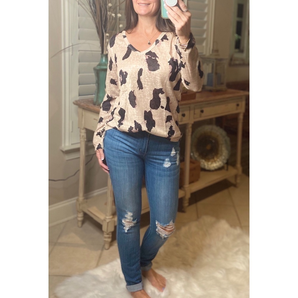 Leopard Print Knit V-Neck Long Sleeve Taupe 3920 - Picture 6 of 9